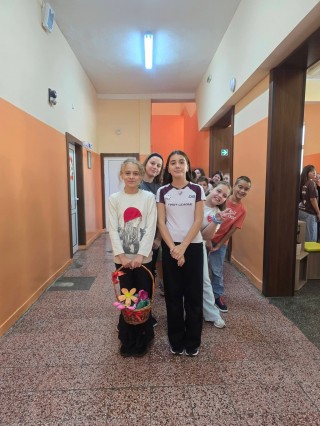 СПОДЕЛЕНИЯТ ПЪТ НА ЗНАНИЕТО  