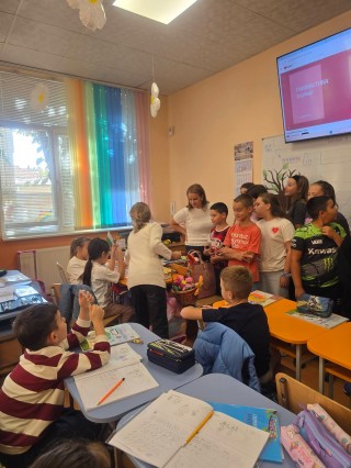 СПОДЕЛЕНИЯТ ПЪТ НА ЗНАНИЕТО  