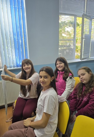 СЕДМИЦА, ПОСВЕТЕНА НА ДЕНЯ НА НАРОДНИТЕ БУДИТЕЛИ И НА ПАТРОНА НА УЧИЛИЩЕТО - ГЕОРГИ КИРКОВ 