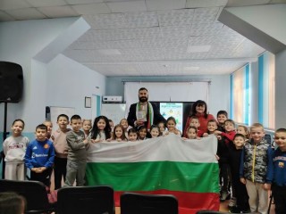 Вдъхновение, родолюбие и среща с българския дух в ОУ „Георги Кирков“ 